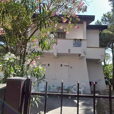Holiday home Holiday Home In Rosolina Mare 25059